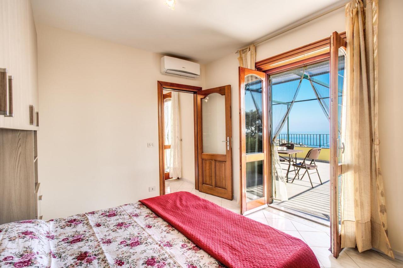 Апартаменти Magdalene'S House - Sea View Terrace Масса-Лубренсе Екстер'єр фото