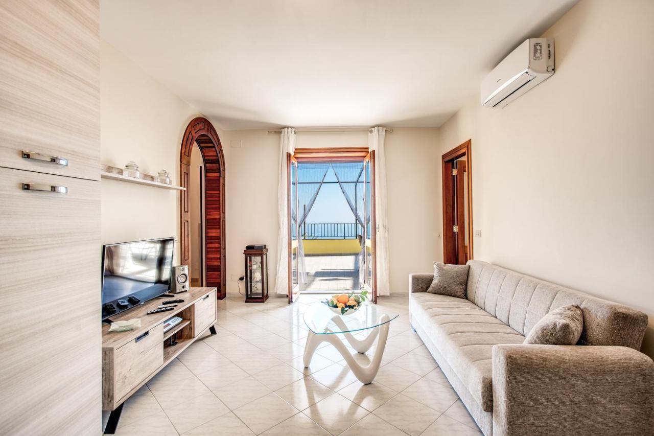 Апартаменти Magdalene'S House - Sea View Terrace Масса-Лубренсе Екстер'єр фото