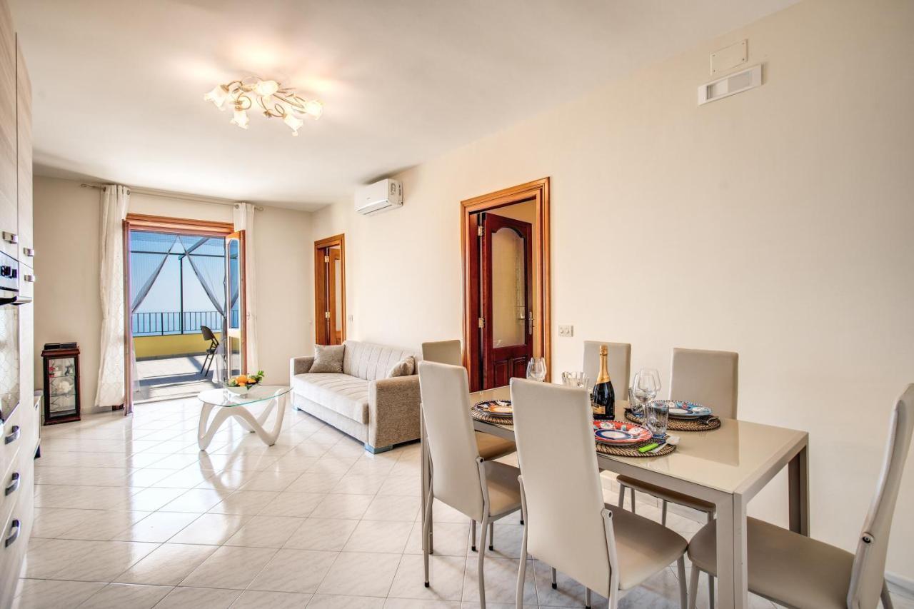 Апартаменти Magdalene'S House - Sea View Terrace Масса-Лубренсе Екстер'єр фото